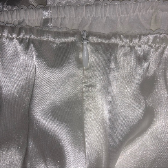 NWT lace trim satin skirt set by Commense in size XS - Picture 15 of 16